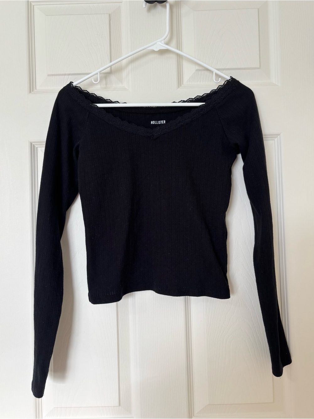 Hollister Women’s Ribbed Lace Trim Boat Neck Long Sleeve Top